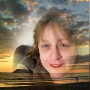 Meet your Posher, Leigh